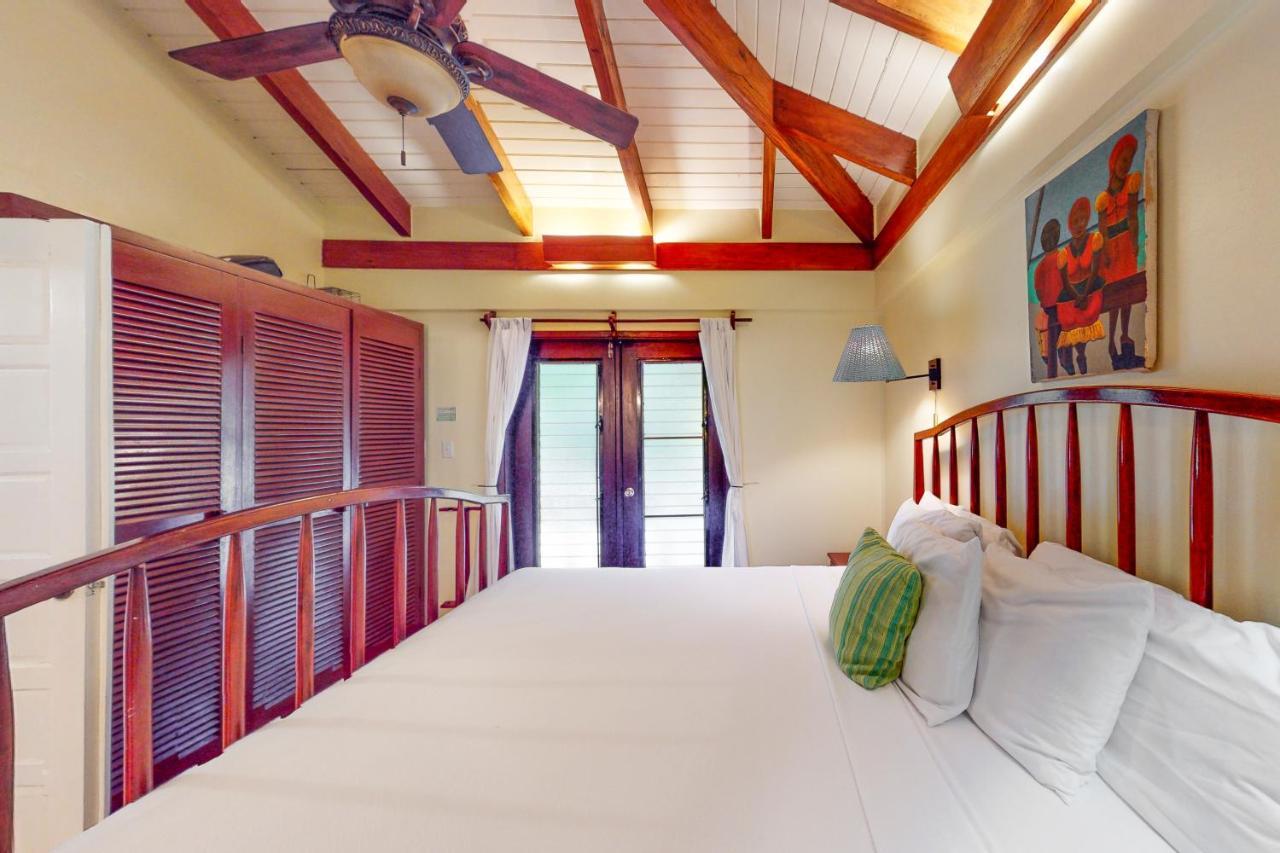 Condo #27 @ Beachside Villas Dangriga Buitenkant foto