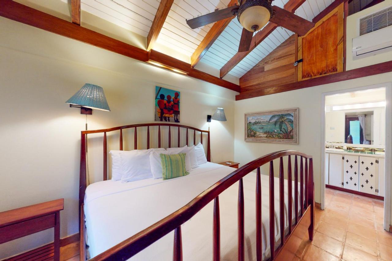 Condo #27 @ Beachside Villas Dangriga Buitenkant foto