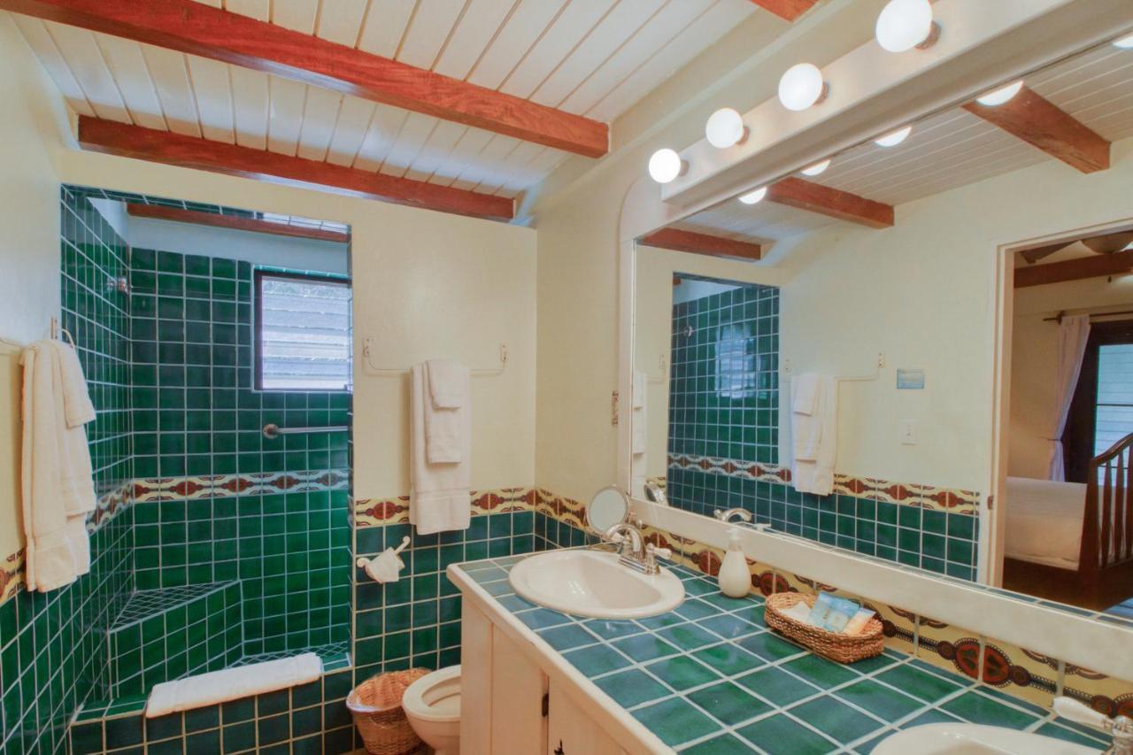Condo #27 @ Beachside Villas Dangriga Buitenkant foto