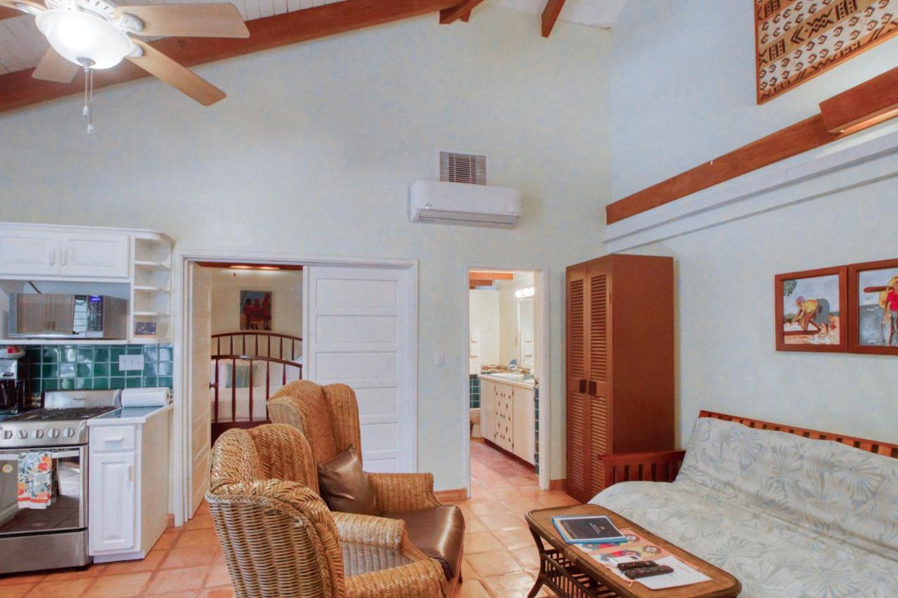 Condo #27 @ Beachside Villas Dangriga Buitenkant foto