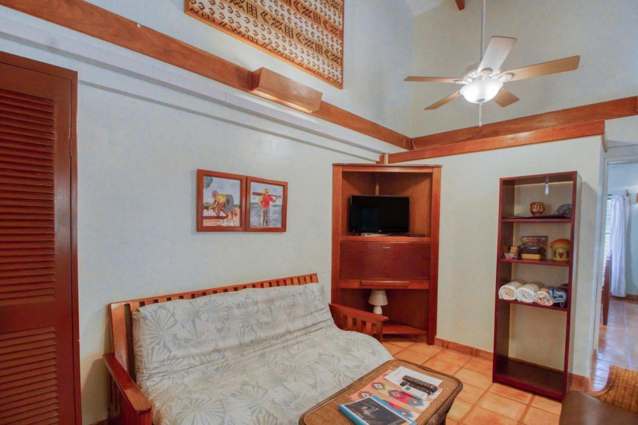Condo #27 @ Beachside Villas Dangriga Buitenkant foto