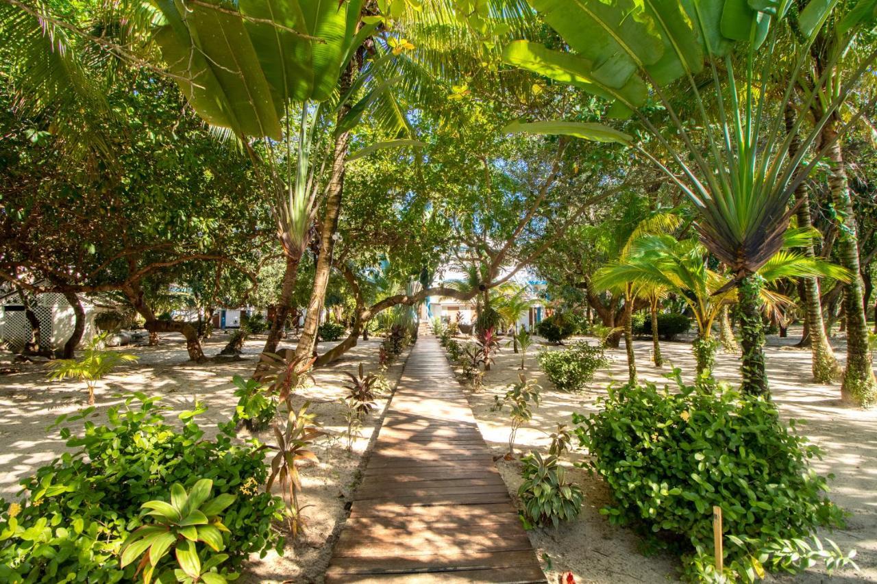 Condo #27 @ Beachside Villas Dangriga Buitenkant foto